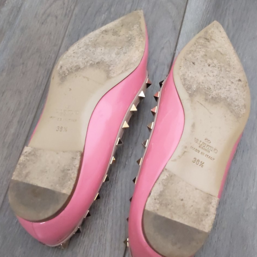 Shoes - Picture 4 of 8